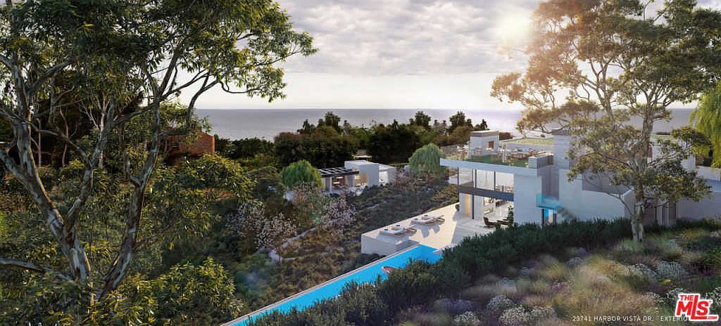 Wide site view from the canyon, infinity pool in foreground
